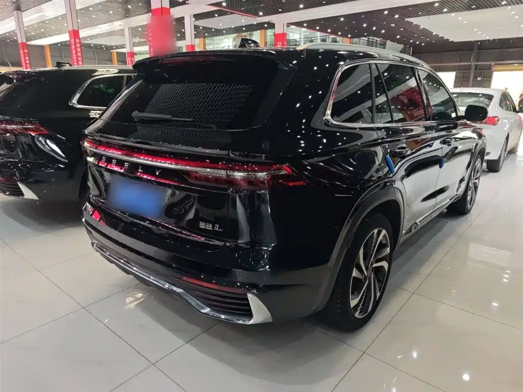 Geely Xingyue L 2023 — фото 13