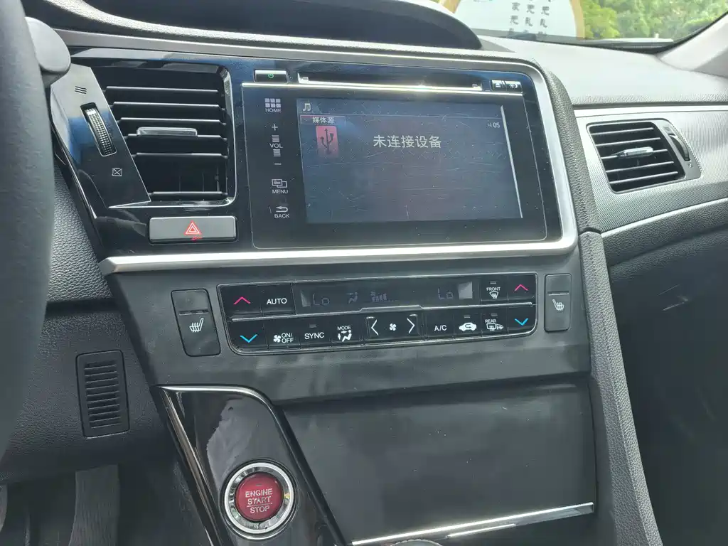 Honda Spirior 2016 — фото 12