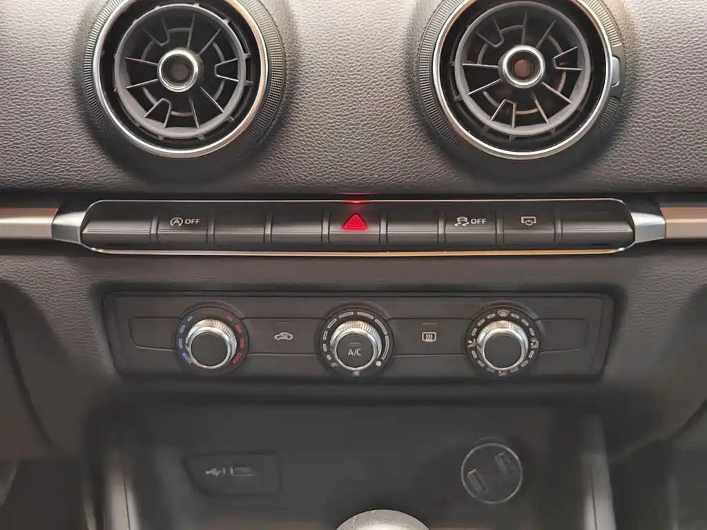 Audi A3 2020 — фото 17