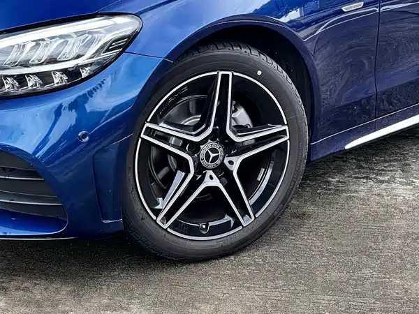 Mercedes-Benz C-Class 2021