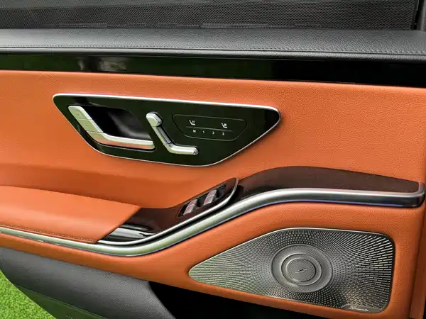Mercedes-Benz S-Class 2024