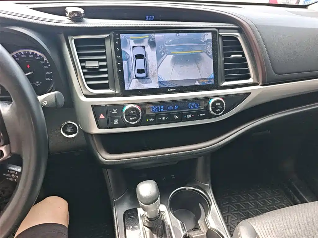 Toyota Highlander 2021 — фото 13