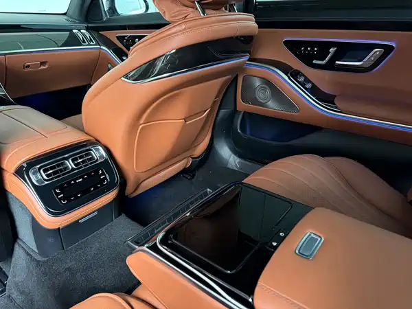Mercedes-Benz S-Class 2024