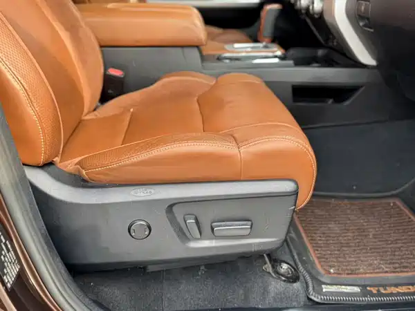 Toyota Tundra 2014