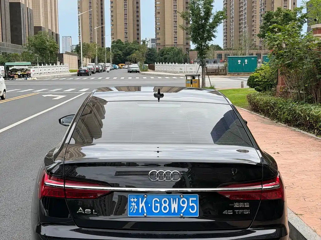 Audi A6L 2020