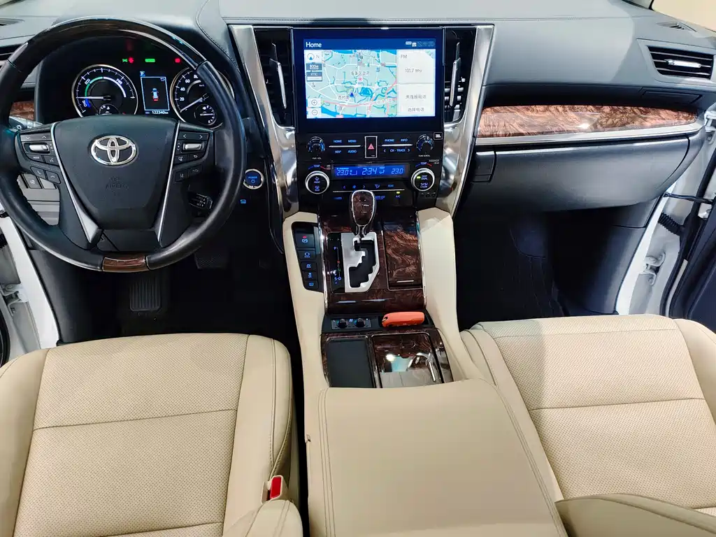 Toyota Alphard 2021 — фото 8