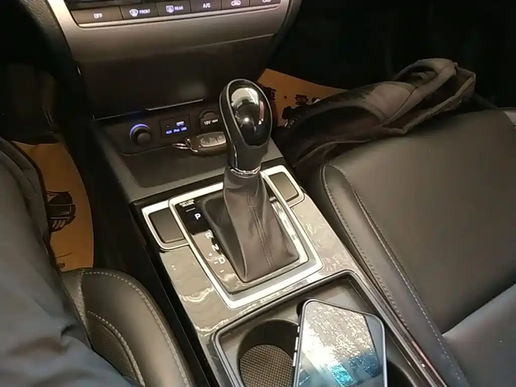Hyundai Mistra 2015 — фото 14