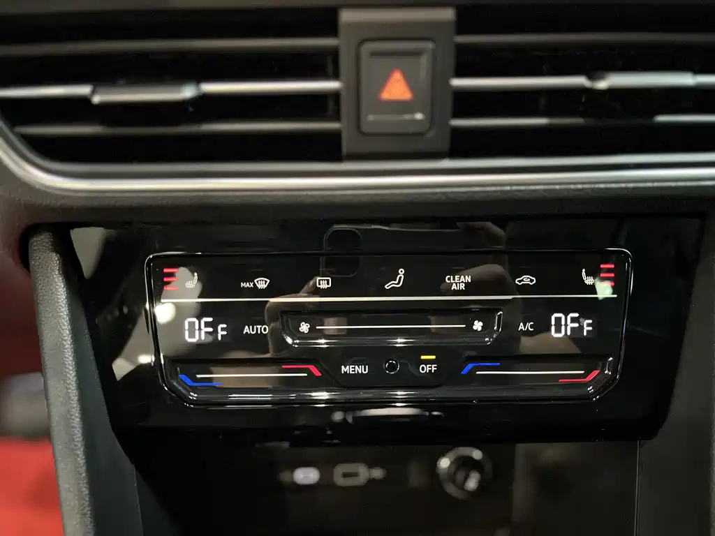 Volkswagen Tiguan L New Energy 2024 — фото 14