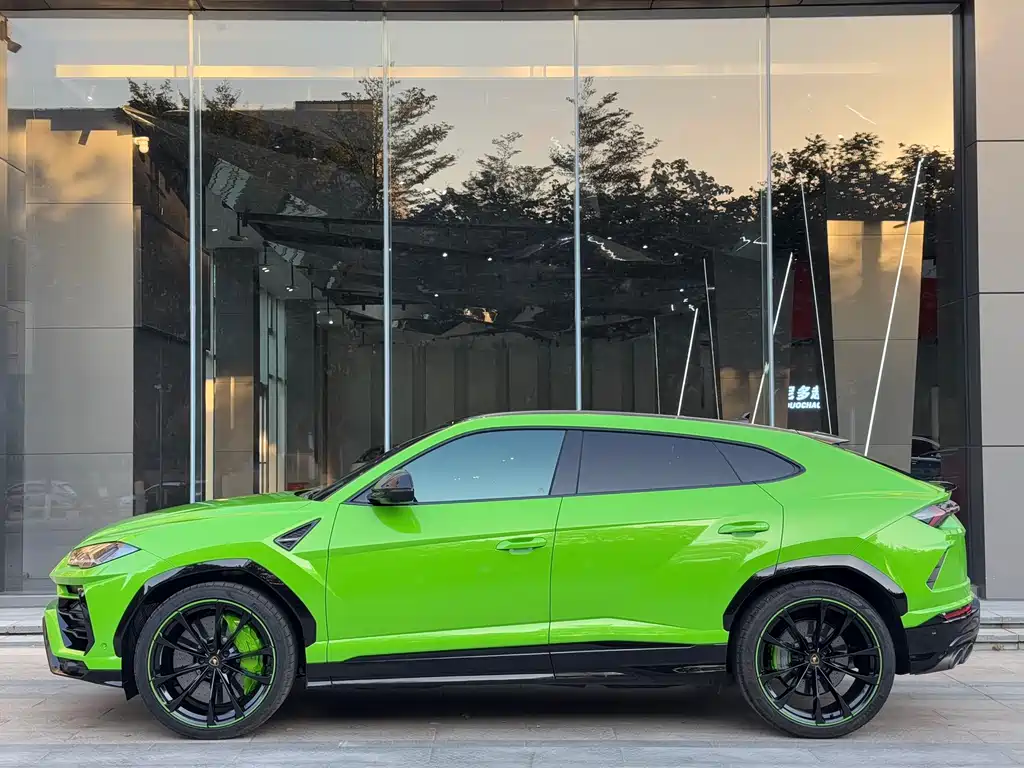 Lamborghini Urus 2021 — фото 3