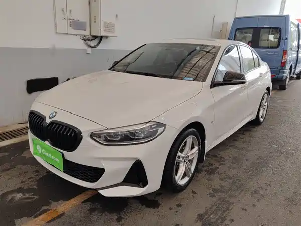 BMW 1 Series 2021