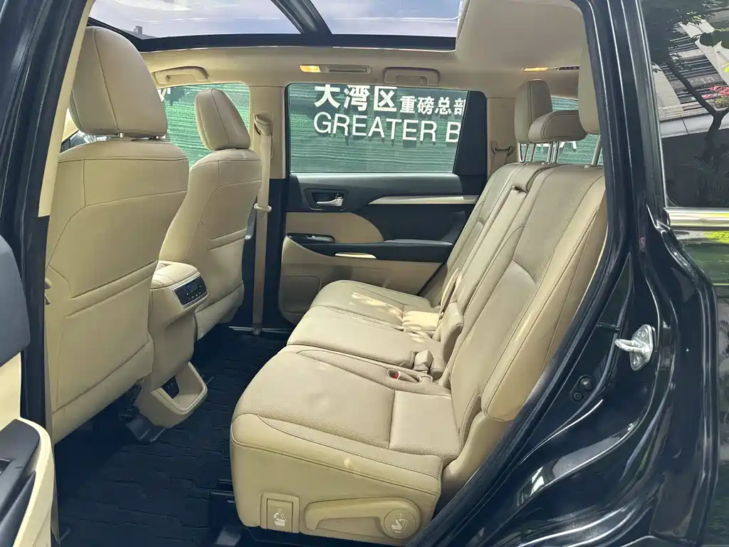 Toyota Highlander 2019 — фото 10