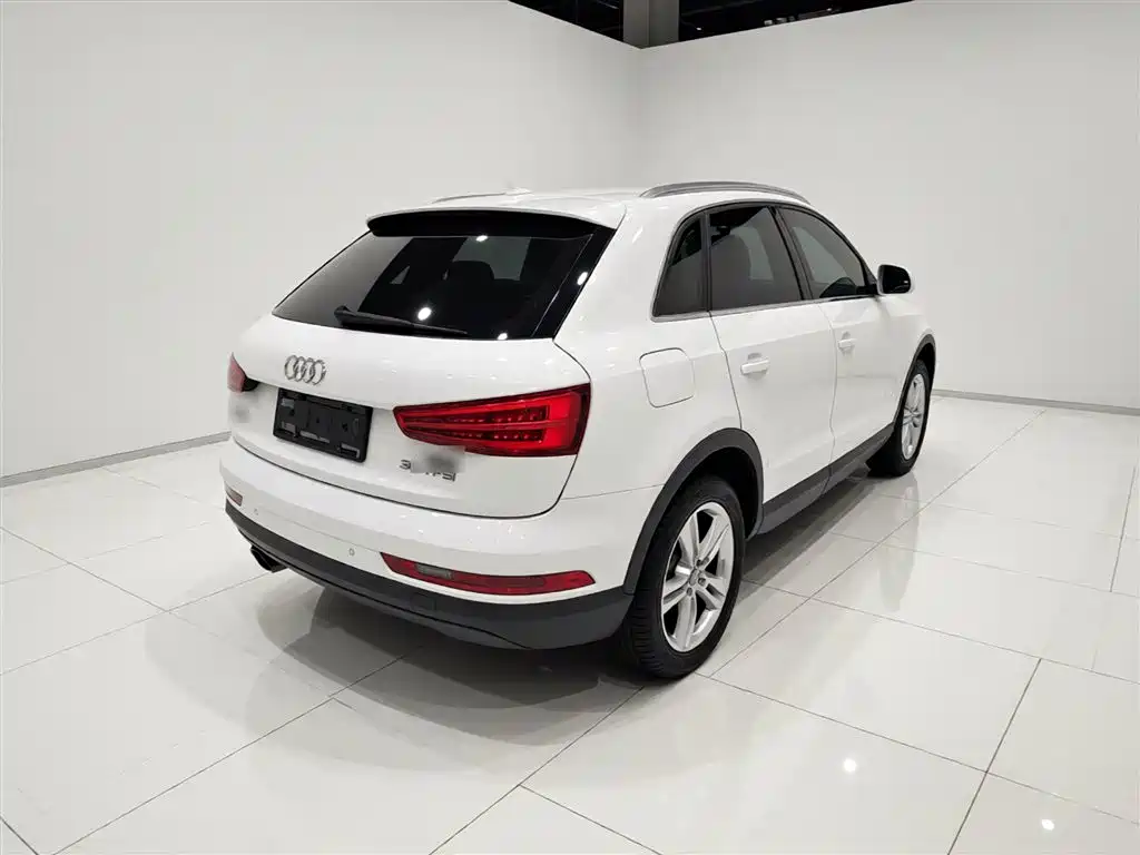 Audi Q3 2018 — фото 7