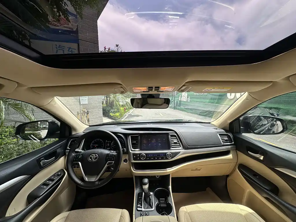 Toyota Highlander 2019 — фото 18