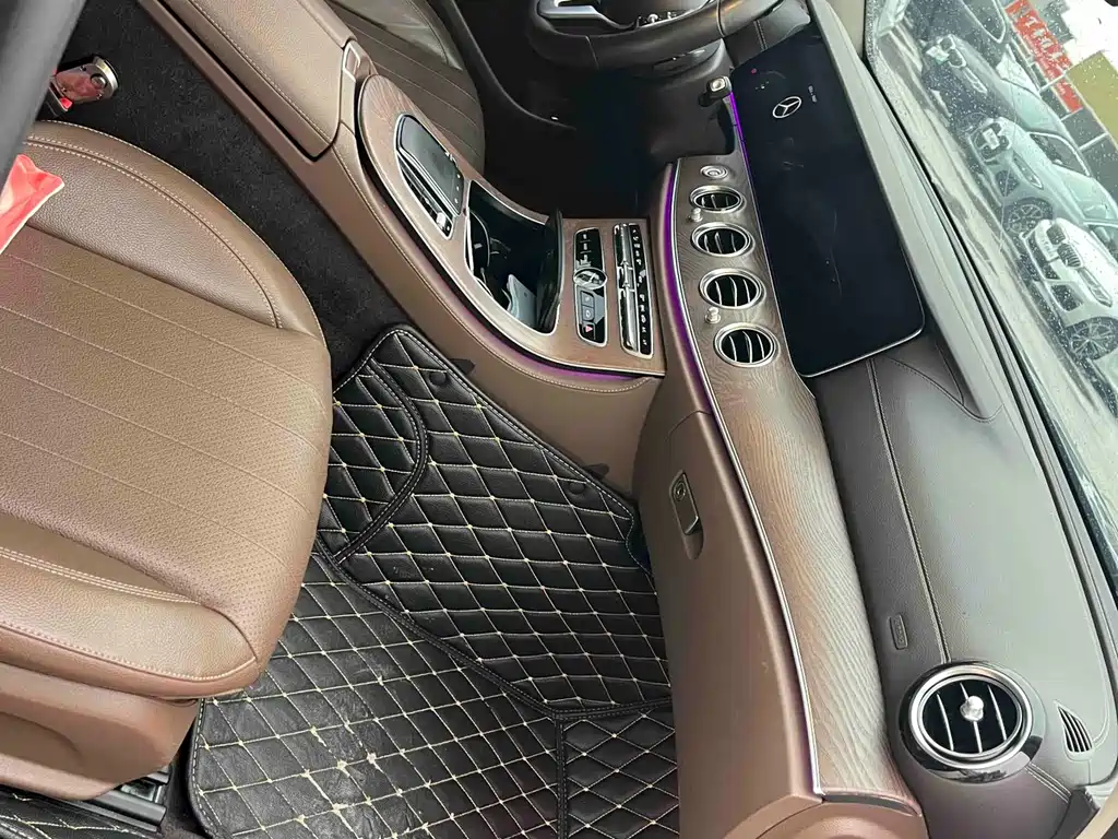 Mercedes-Benz E-Class 2020 — фото 14