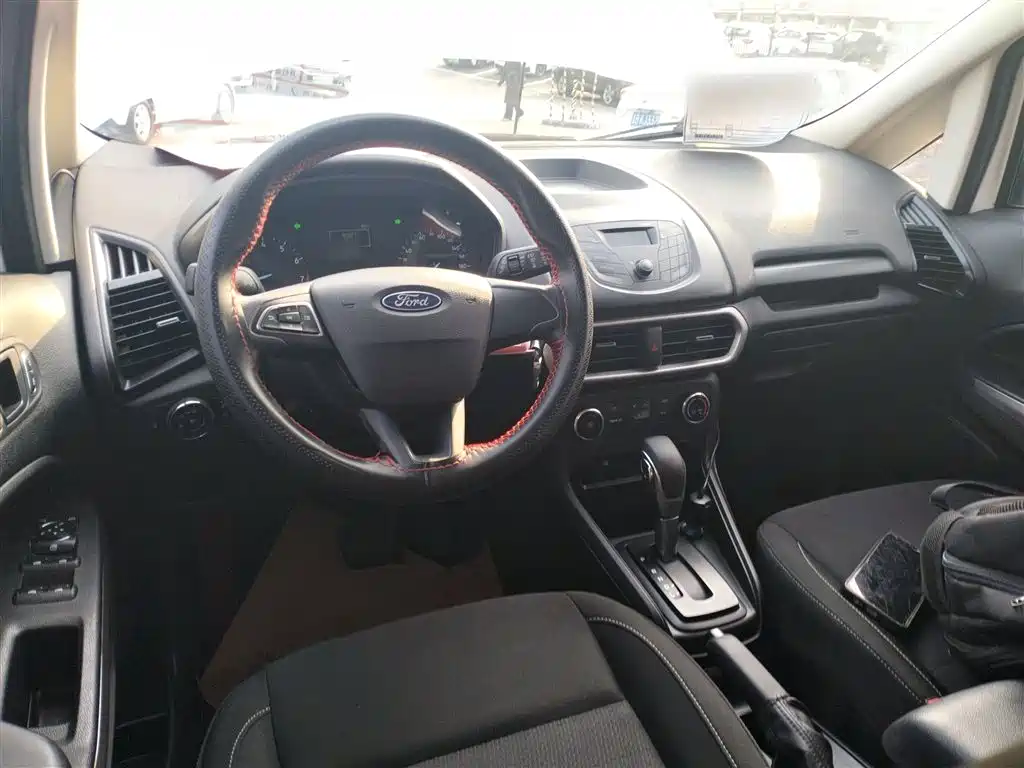 Ford Ecosport 2017 — фото 6