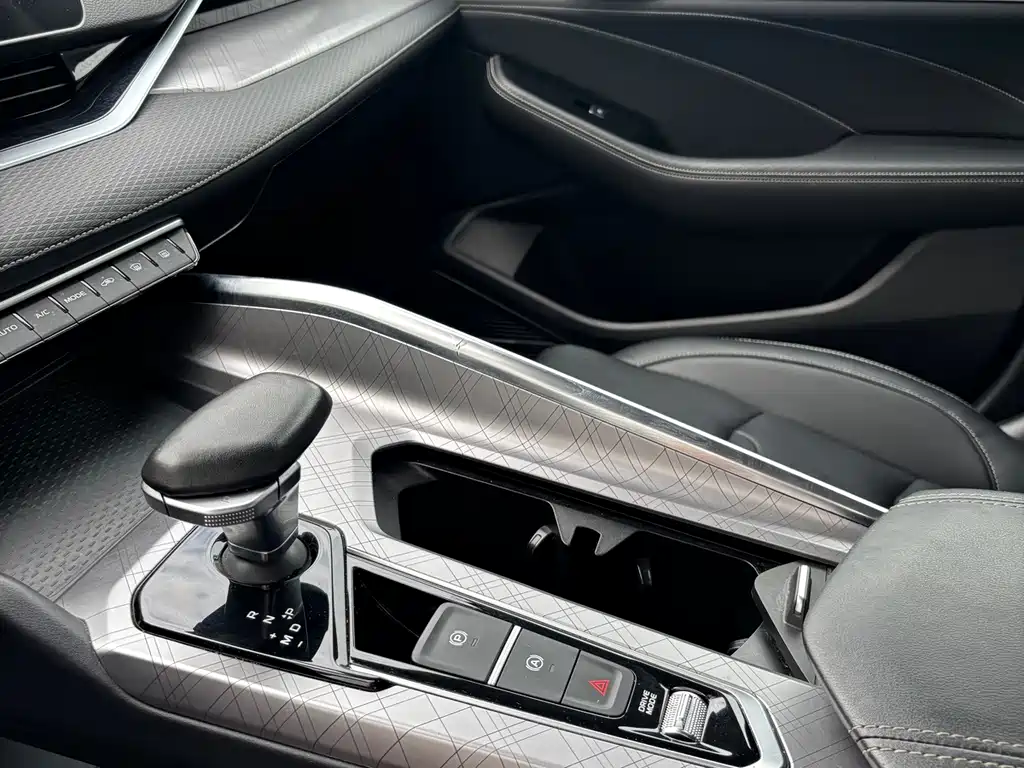 Geely Xingrui 2021 — фото 12
