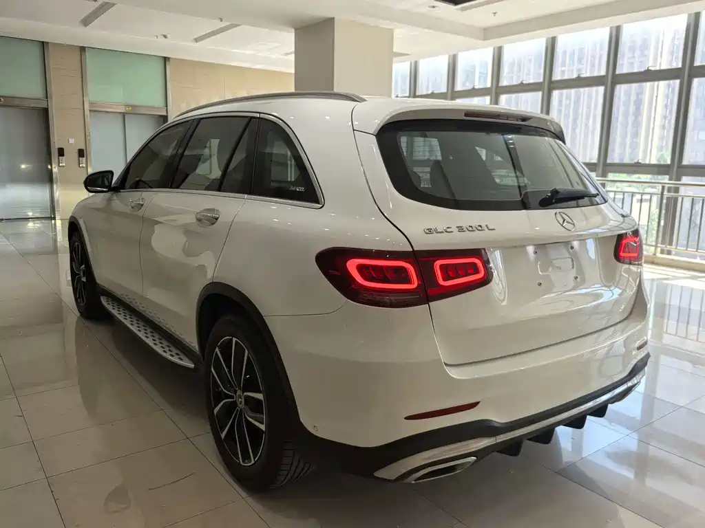 Mercedes-Benz GLC 2021 — фото 13
