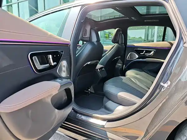 Mercedes-Benz EQS 2023