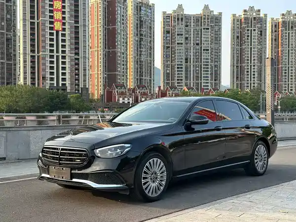 Mercedes-Benz E-Class 2023