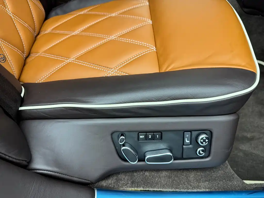 Bentley Flying Spur 2012 — фото 8