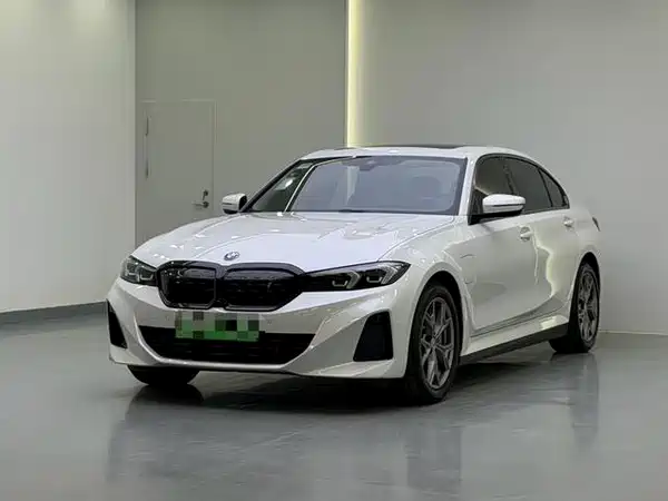 BMW i3 2024