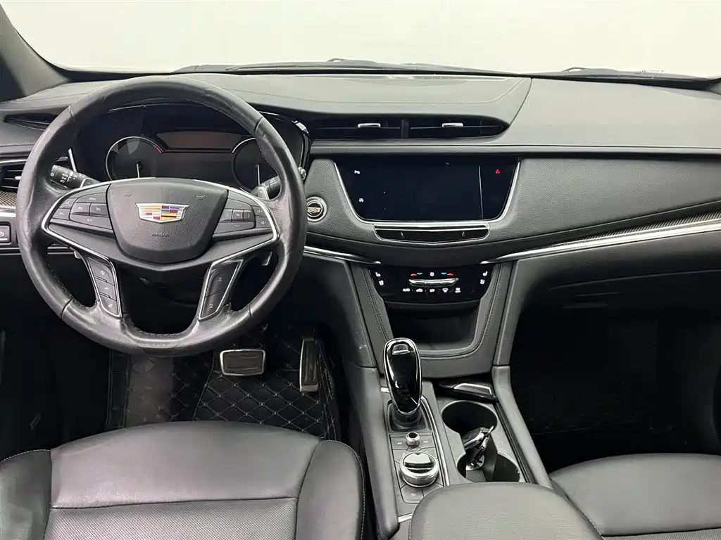 Cadillac XT5 2022 — фото 6