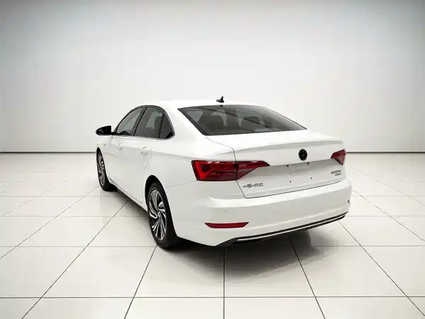 Volkswagen Sagitar 2021