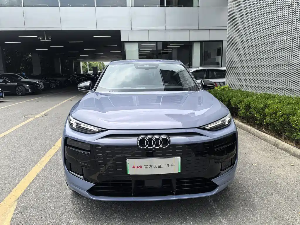 Audi Q6L e-tron 2025 — фото 2
