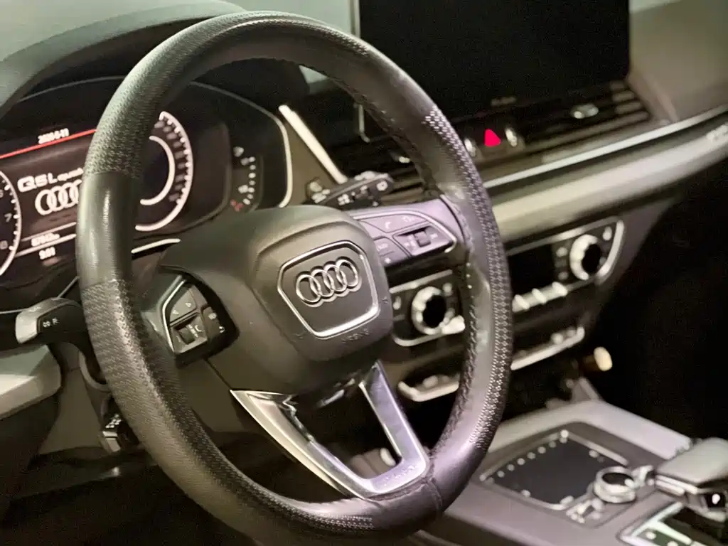 Audi Q5L 2019 — фото 8