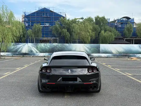 Ferrari GTC4Lusso 2018