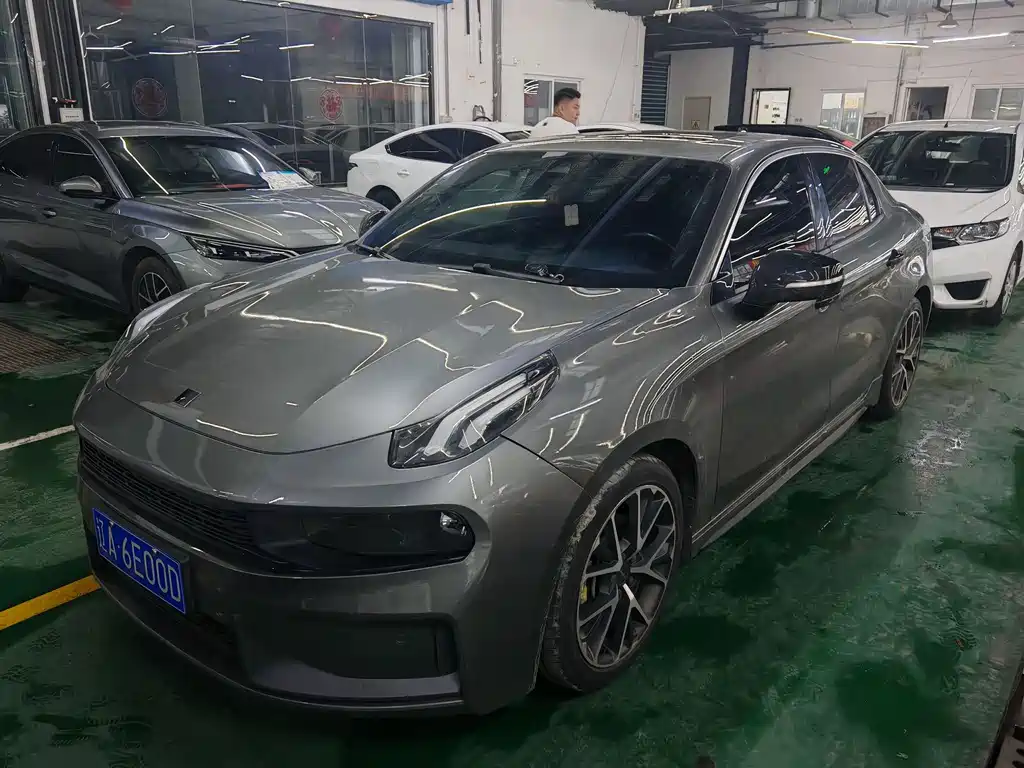 Lynk & Co 03 2021