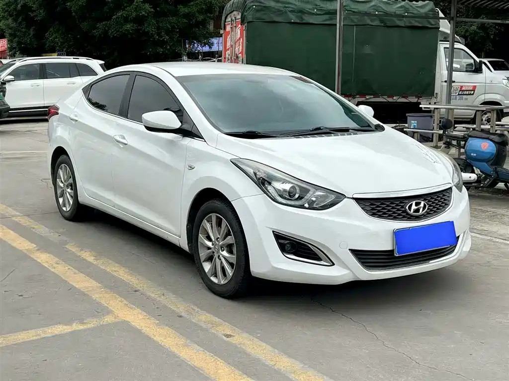 Hyundai Elantra Langdong 2017 — фото 3