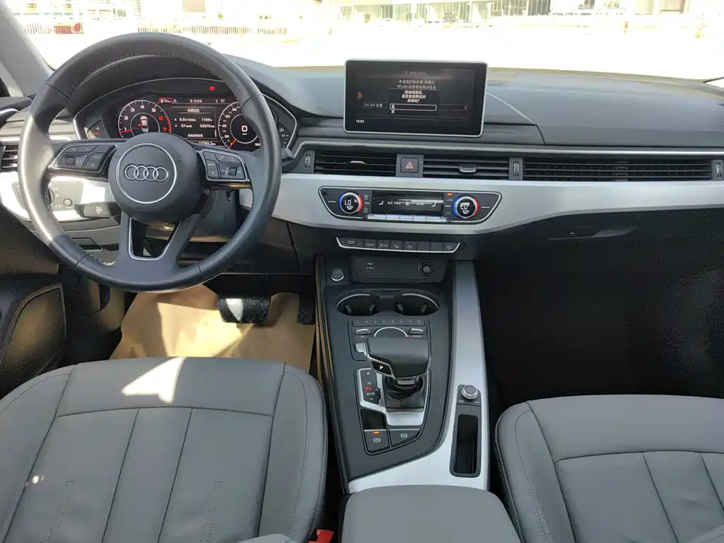 Audi A4L 2019 — фото 12