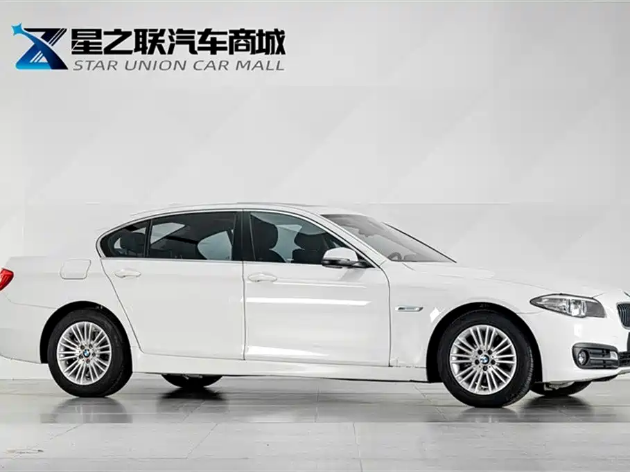 BMW 5 Series 2016 — фото 2