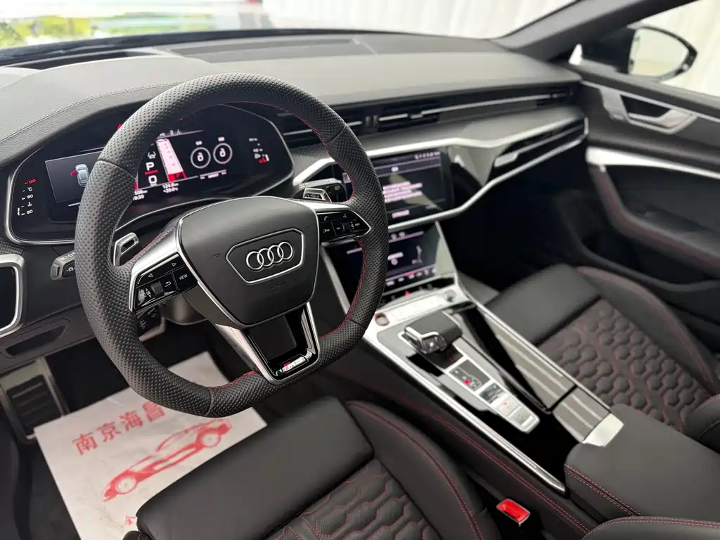 Audi RS 6 2025 — фото 7