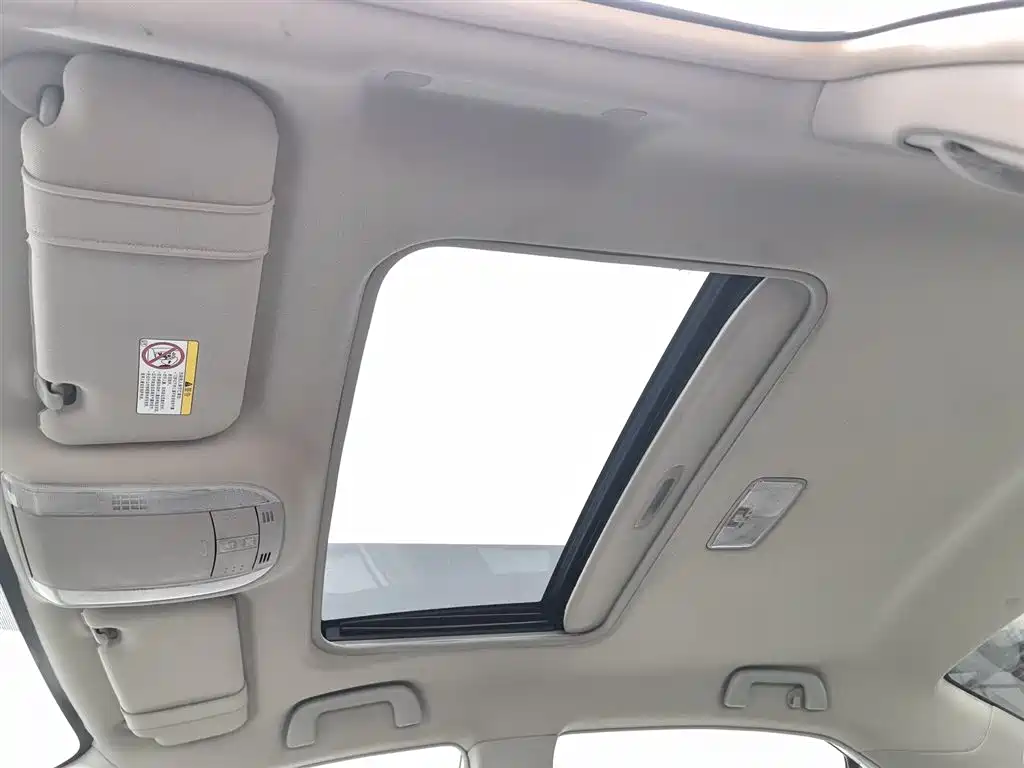 Toyota Corolla 2014 — фото 14