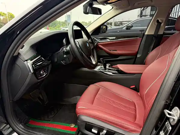 BMW 5 Series 2022