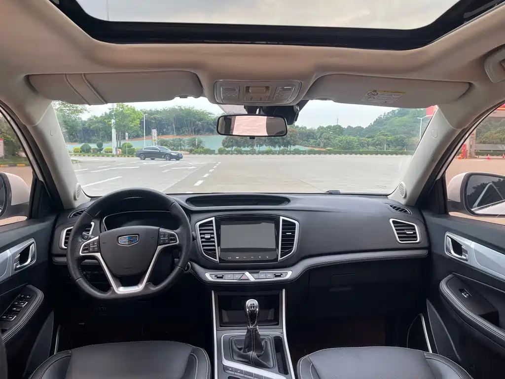Geely Vision X6 2018 — фото 10