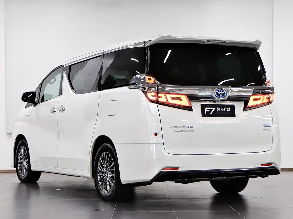 Toyota Vellfire 2021 — фото 4