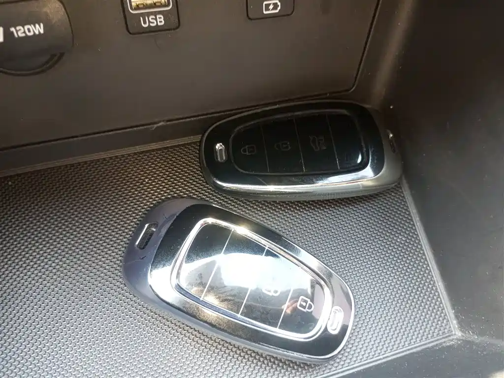 Hyundai Tucson 2023 — фото 9