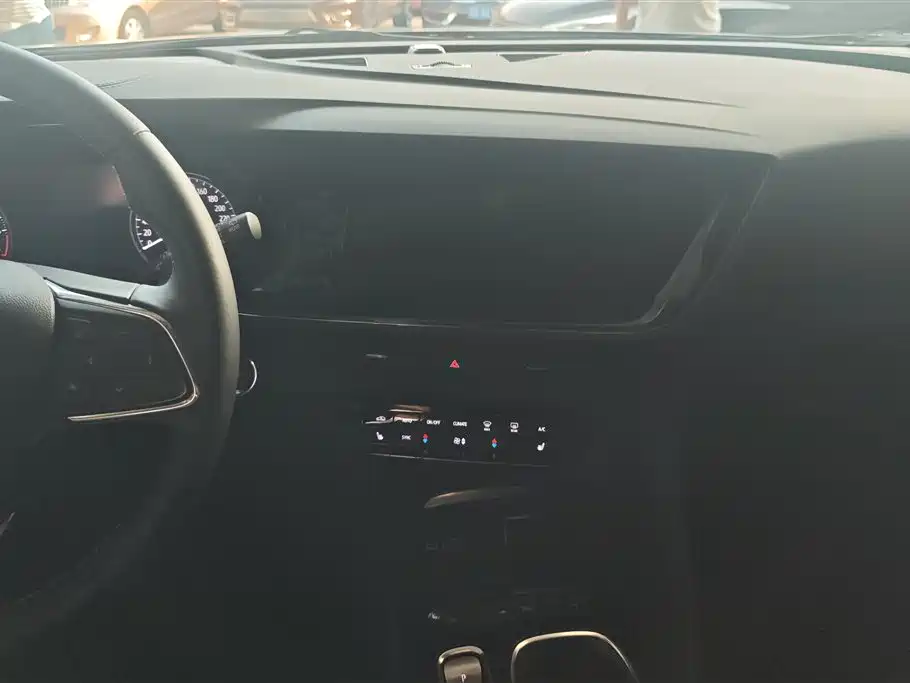 Buick Envision S 2023 — фото 13