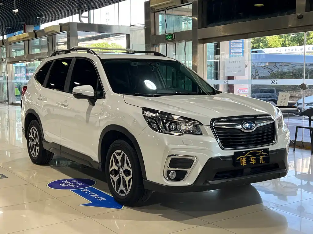 Subaru Forester 2019 — фото 3