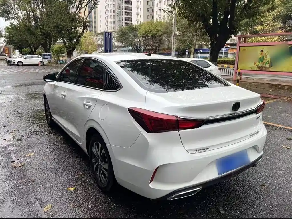 Changan Eado 2021 — фото 5