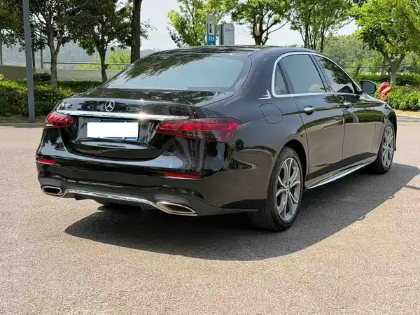 Mercedes-Benz E-Class 2021