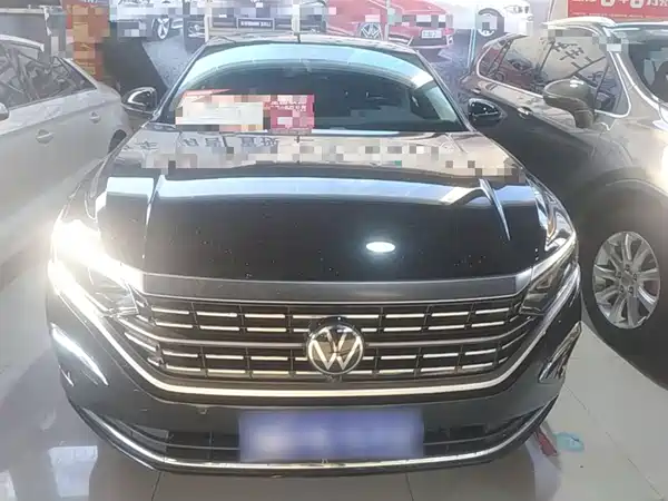 Volkswagen Passat 2023