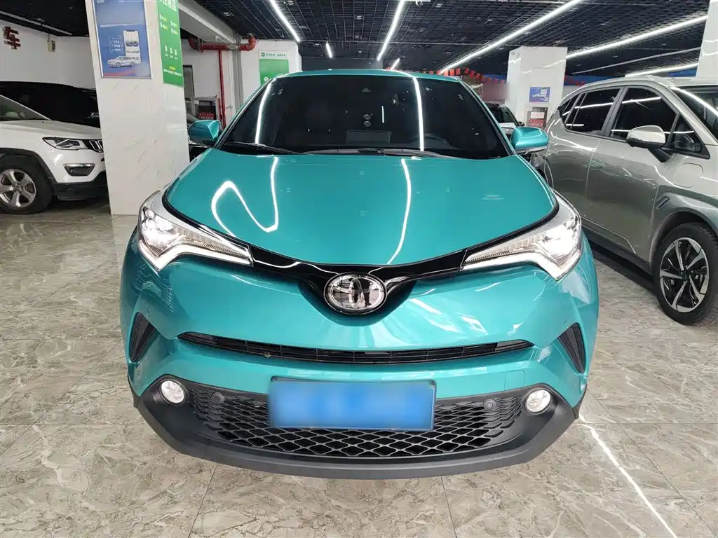 Toyota C-HR 2019 — фото 3