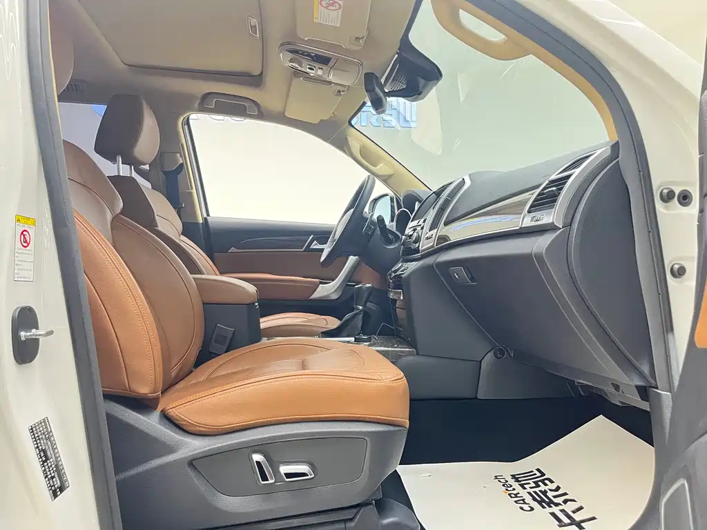 Haval H9 2015 — фото 12