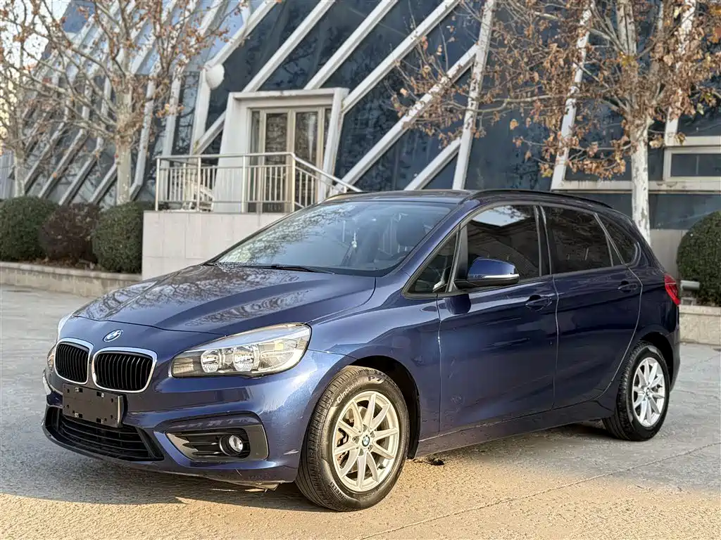 BMW 2 Series Active Tourer 2018 — фото 2