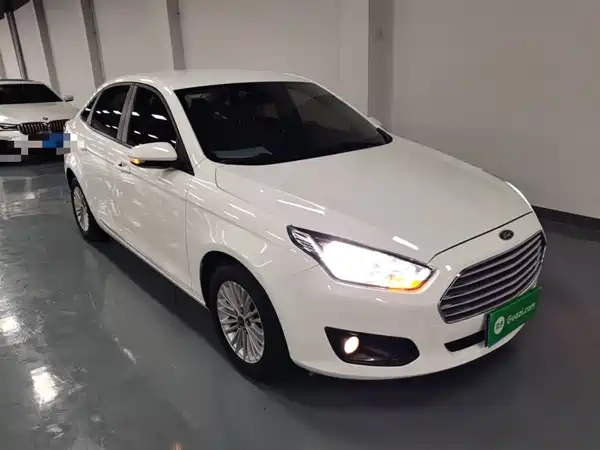 Ford Escort 2017