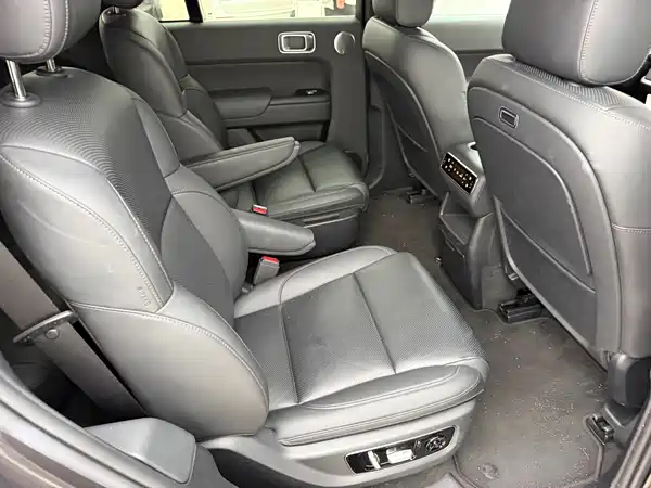 Li Auto L8 2024